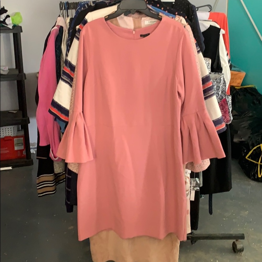Ann Taylor Ruffle 3/4 Sleeve Dress Size 14